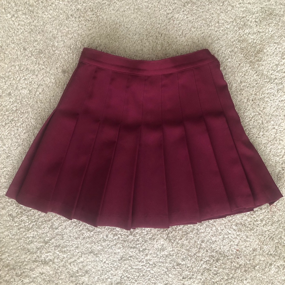 Small Maroon American Apparel Pleated Skirt